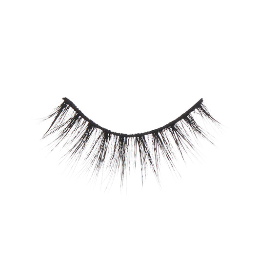 a black false eyelashes