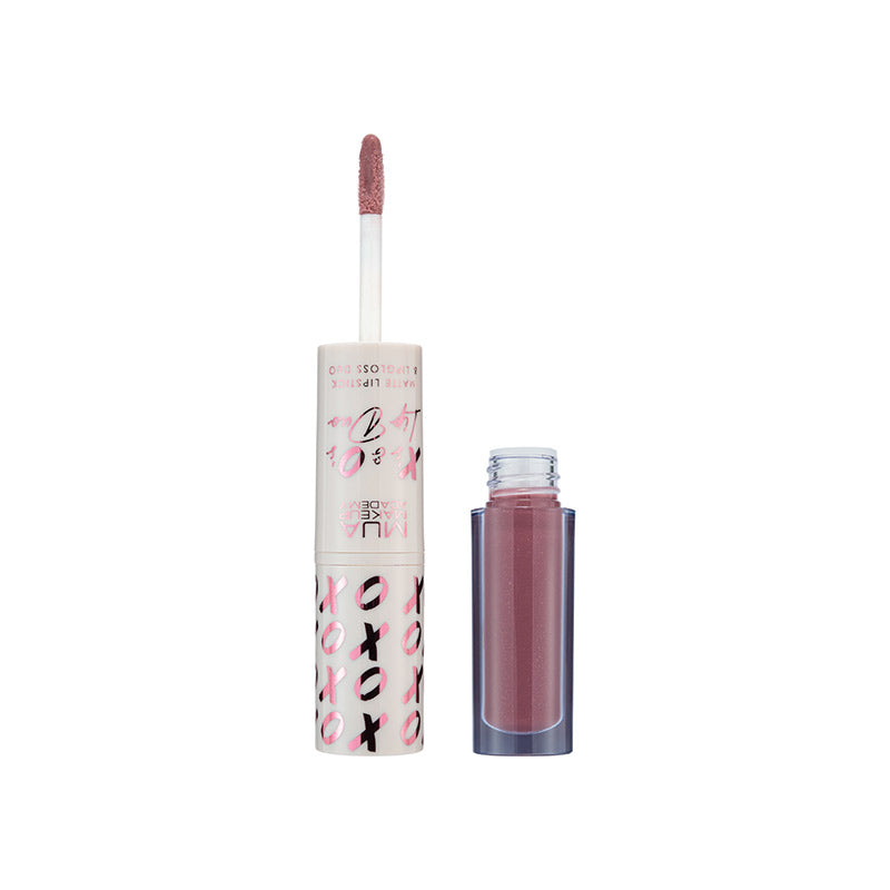 a close up of a lip gloss